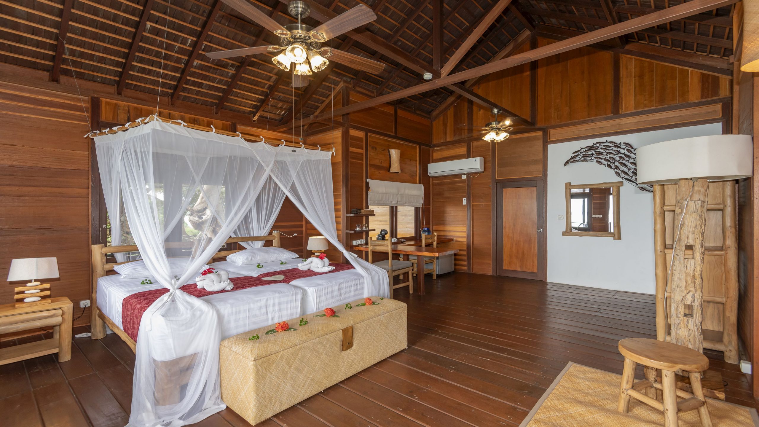 Nabucco Island Resort / Extra Divers 度假村环境